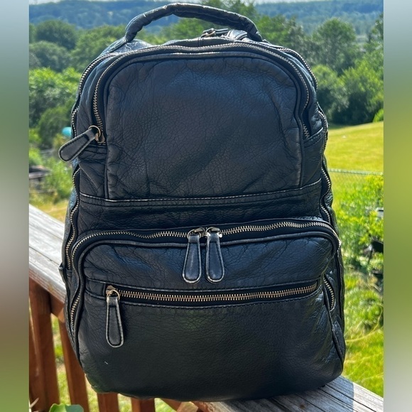 G.H.Bass & Co. Other - G.H. Bass Soft Leather Backpack, Lots of Pockets, Doubles As Luggage